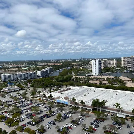 Luxury Stay In Miami Beach Stunning Views & Full Kitchen 20A